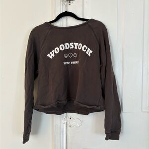 ☮️ woodstock ny cropped crewneck ☮️